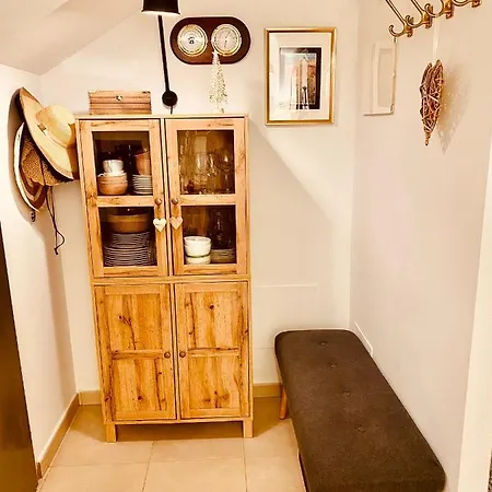 Casa Carol, Un Hogar Fuera De Casa. *