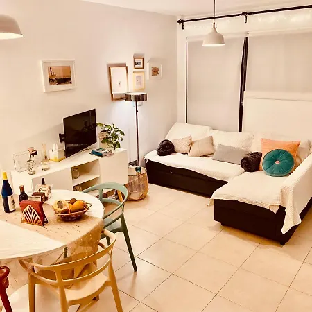 Holiday home Casa Carol, Un Hogar Fuera De Casa. *