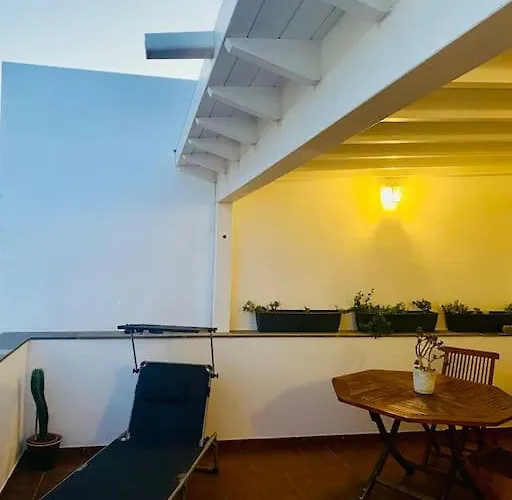 Casa Carol, Un Hogar Fuera De Casa. *